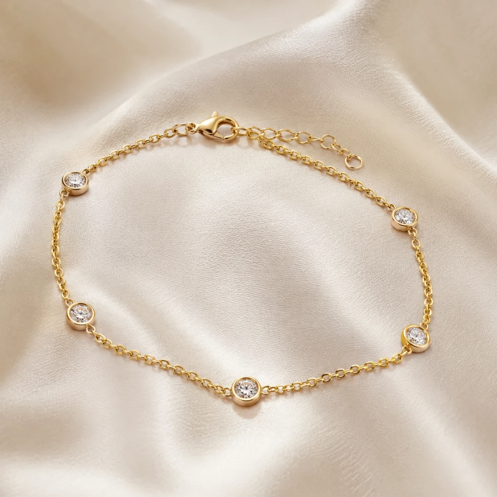 The Bezel Station Bracelet — 3–5 Berlian Bezel · Tersebar di Rantai